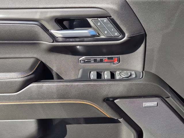 2023 Summit White GMC Sierra 1500 AT4 4X4 Truck