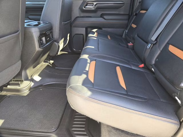 2023 Summit White GMC Sierra 1500 AT4 4X4 Truck