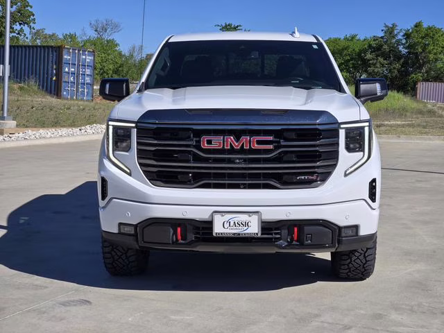 2023 Summit White GMC Sierra 1500 AT4 4X4 Truck