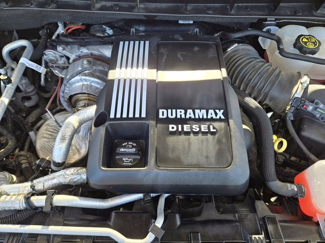 2023 Summit White GMC Sierra 1500 AT4 4X4 Truck