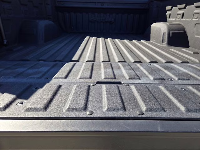 2023 Summit White GMC Sierra 1500 AT4 4X4 Truck