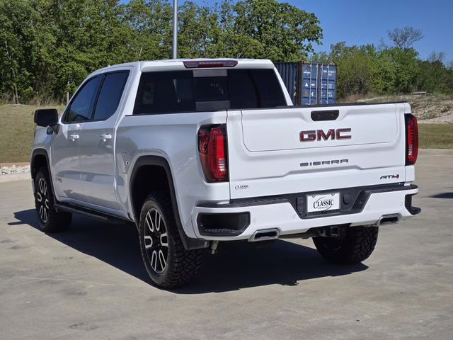 2023 Summit White GMC Sierra 1500 AT4 4X4 Truck
