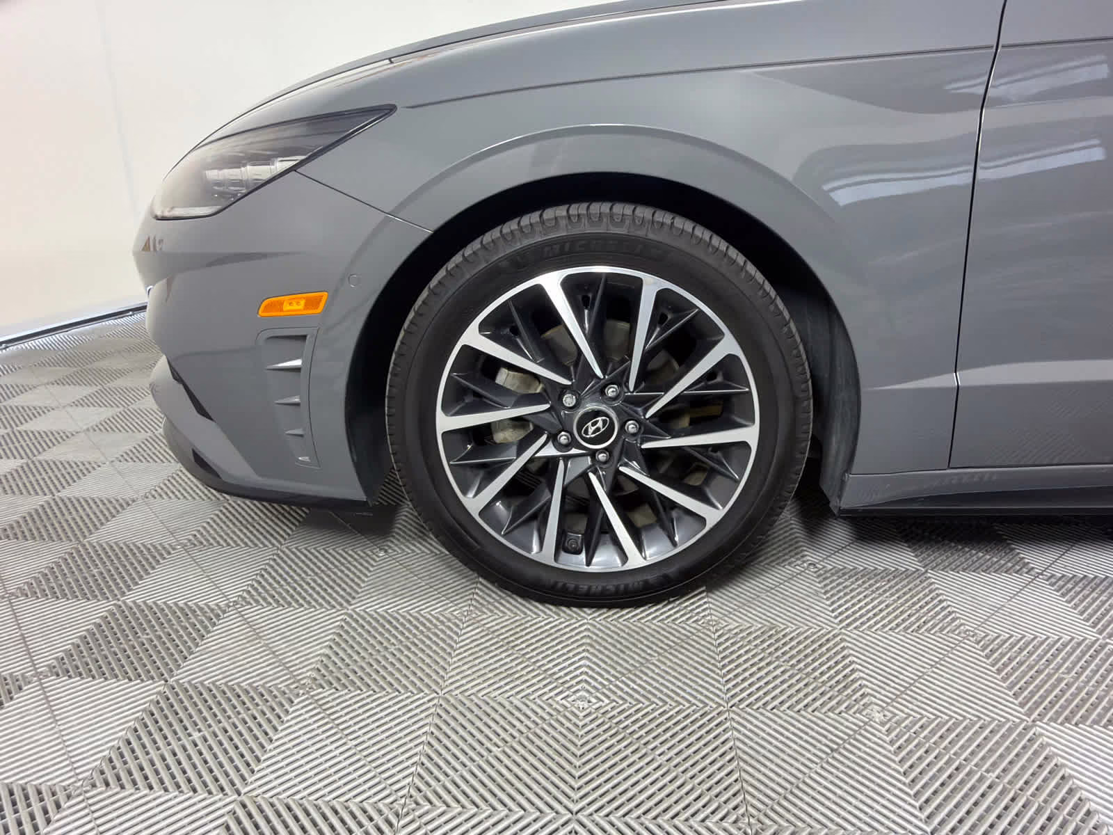 2022 Hampton Gray Hyundai Sonata Limited FWD Sedan