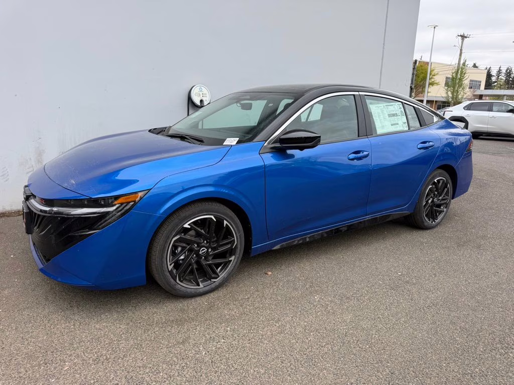 2026 Bluestone Pearl/Super Blk Nissan Sentra SR FWD Sedan