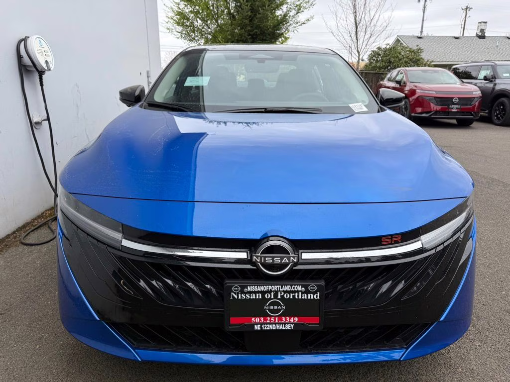 2026 Bluestone Pearl/Super Blk Nissan Sentra SR FWD Sedan