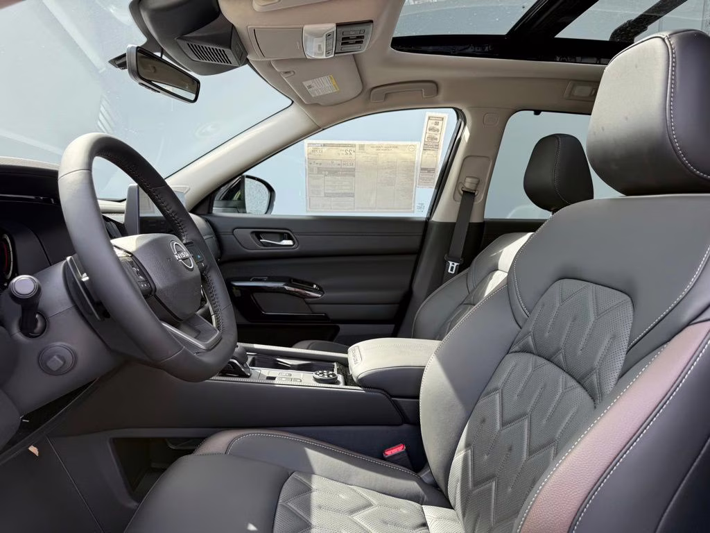 2026 Super Black Nissan Pathfinder Platinum 4X4 SUV