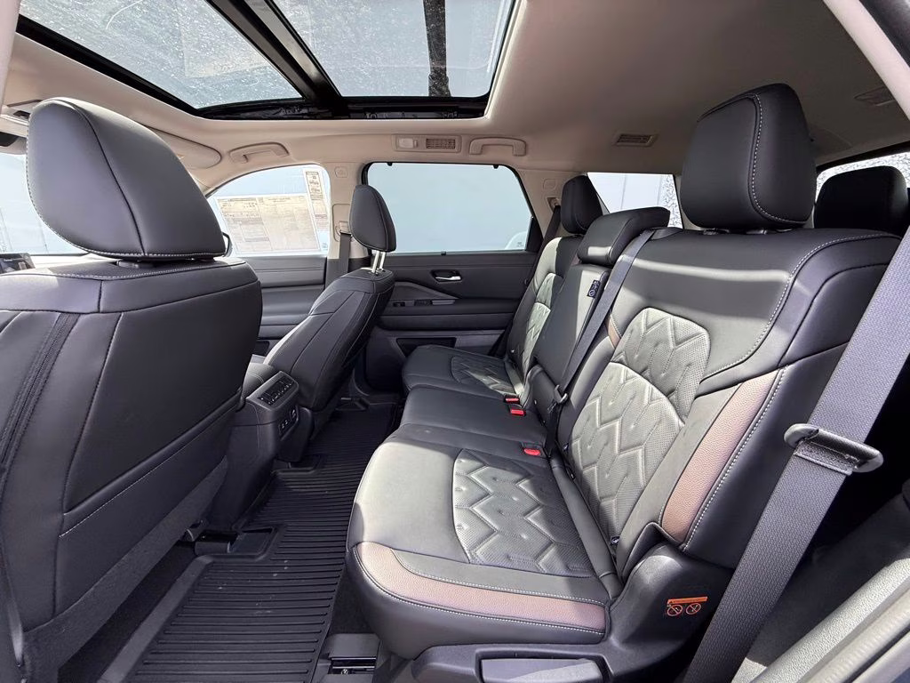 2026 Super Black Nissan Pathfinder Platinum 4X4 SUV