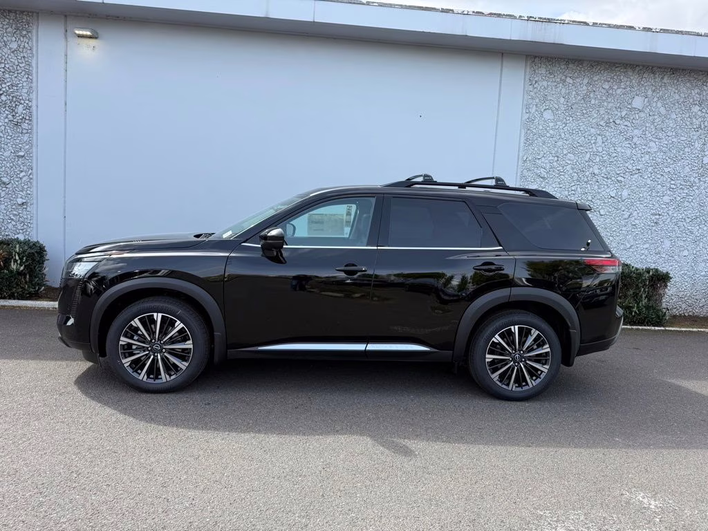 2026 Super Black Nissan Pathfinder Platinum 4X4 SUV