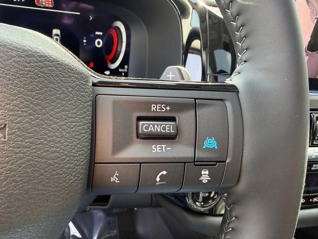 2026 Super Black Nissan Pathfinder Platinum 4X4 SUV