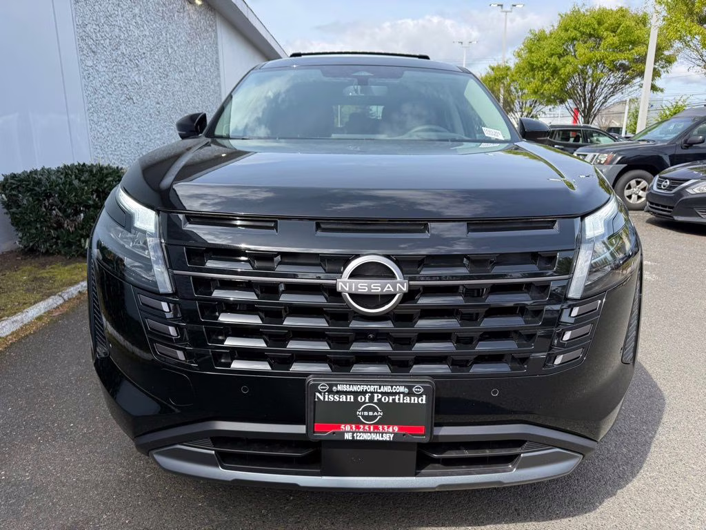 2026 Super Black Nissan Pathfinder Platinum 4X4 SUV