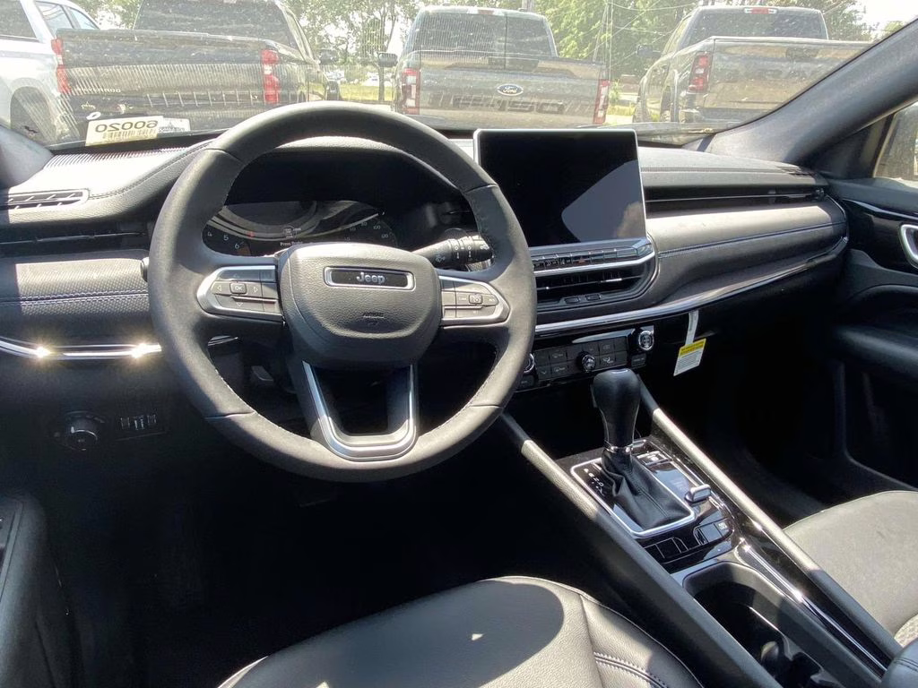 2026 Diamond Black Crystal Pearlcoat Jeep Compass Latitude Altitude 4X4 SUV