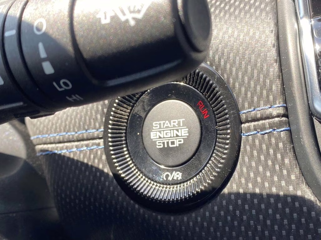 2026 Diamond Black Crystal Pearlcoat Jeep Compass Latitude Altitude 4X4 SUV