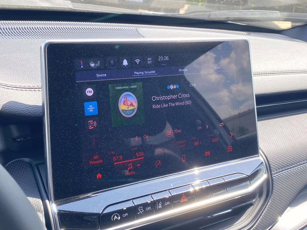 2026 Silver Zynith Metallic Clearcoat Jeep Compass Latitude Altitude 4X4 SUV