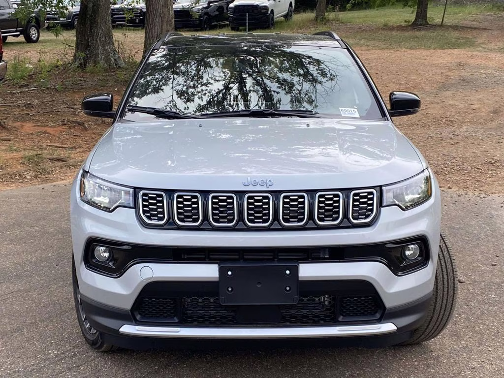 2026 Silver Zynith Metallic Clearcoat Jeep Compass Limited 4X4 SUV