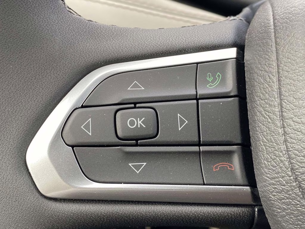 2026 Silver Zynith Metallic Clearcoat Jeep Compass Limited 4X4 SUV