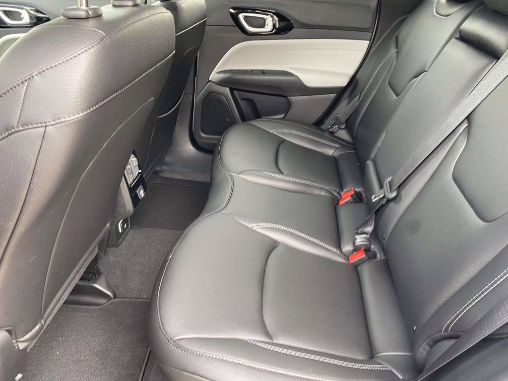 2026 Silver Zynith Metallic Clearcoat Jeep Compass Limited 4X4 SUV