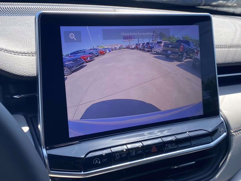 2026 Bright White Clearcoat Jeep Compass Limited 4X4 SUV