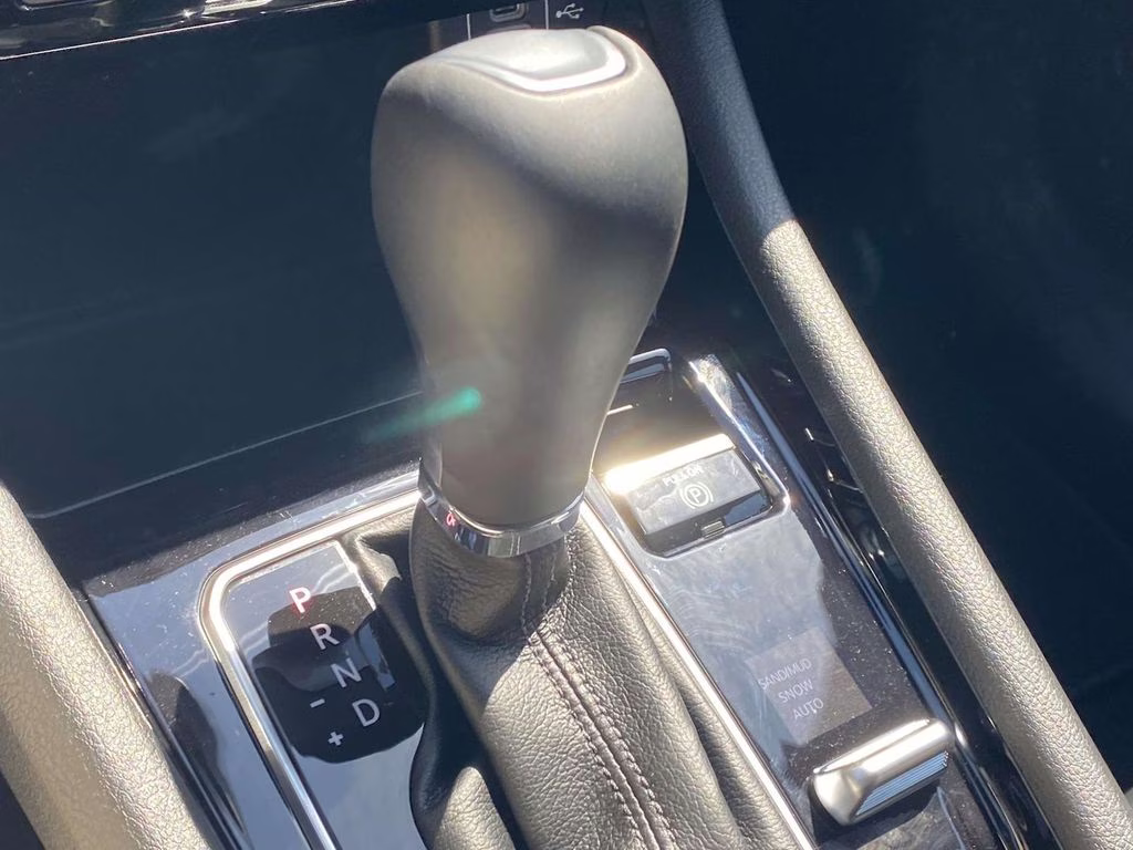 2026 Bright White Clearcoat Jeep Compass Limited 4X4 SUV