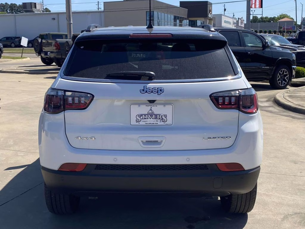2026 Bright White Clearcoat Jeep Compass Limited 4X4 SUV