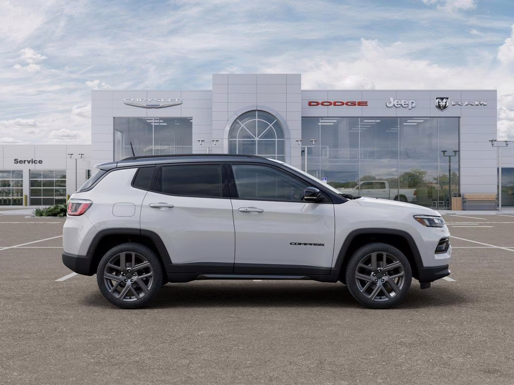 2026 Bright White Clearcoat Jeep Compass Limited Altitude 4X4 SUV