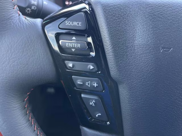 2025 Glacier White Nissan Frontier PRO-4X 4X4 Truck