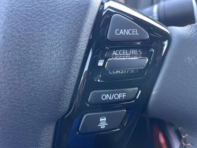 2025 Glacier White Nissan Frontier PRO-4X 4X4 Truck