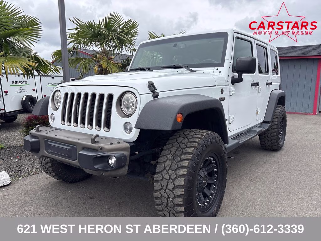 2017 Bright White Clearcoat Jeep Wrangler Unlimited Sahara 4X4 SUV