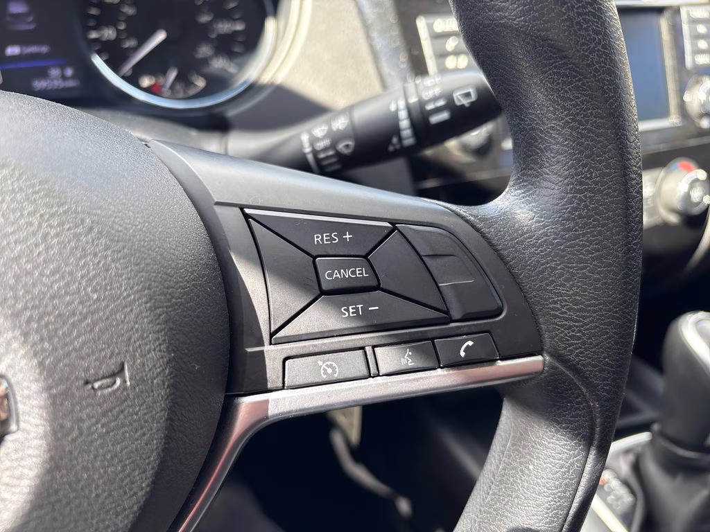 2019 Brilliant Silver Metallic Nissan Rogue Sport S AWD SUV