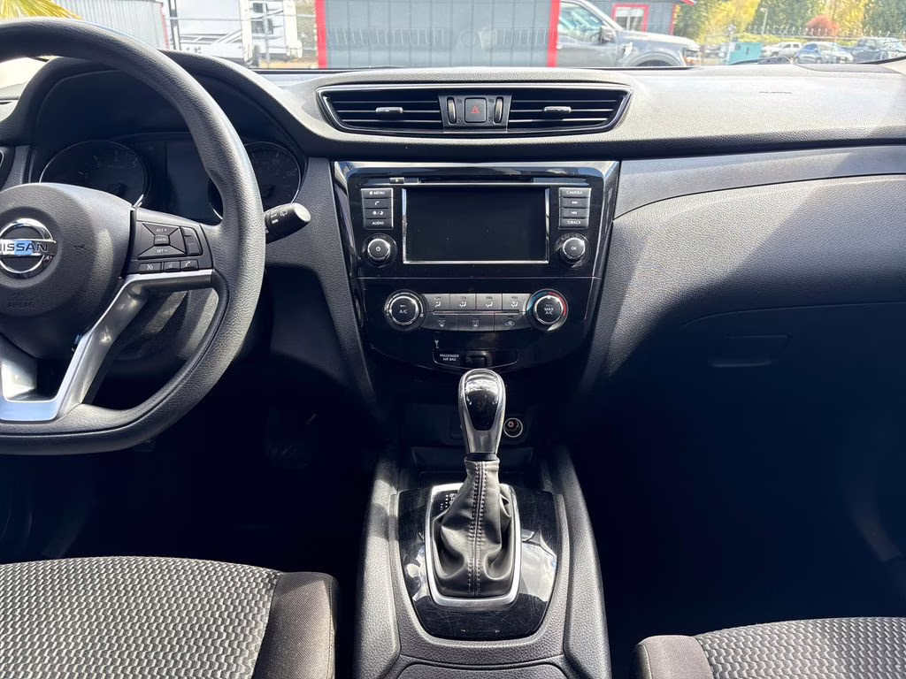 2019 Brilliant Silver Metallic Nissan Rogue Sport S AWD SUV