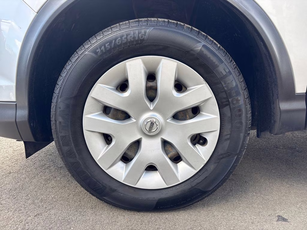 2019 Brilliant Silver Metallic Nissan Rogue Sport S AWD SUV