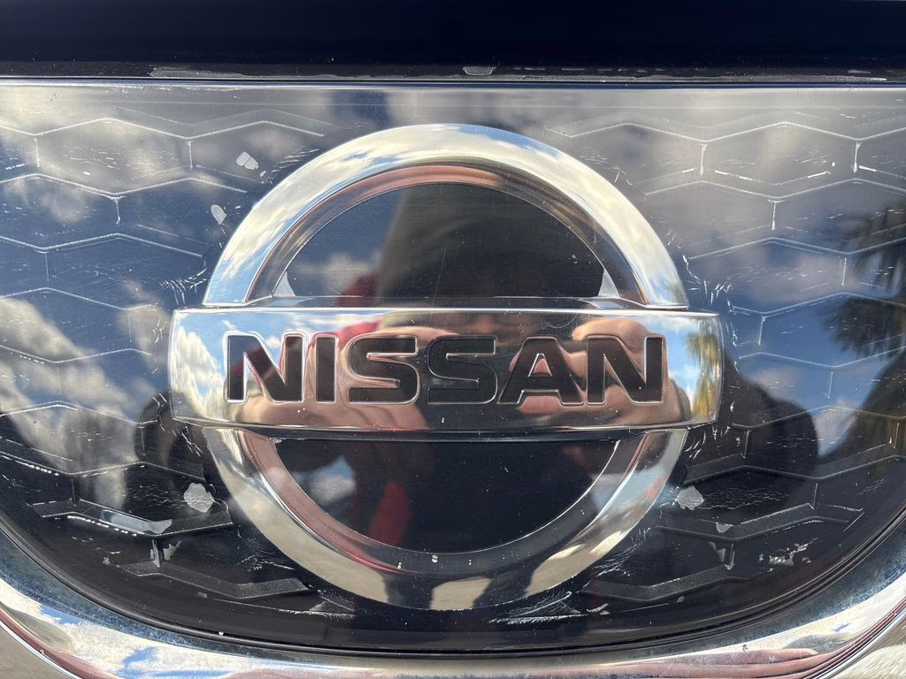 2019 Brilliant Silver Metallic Nissan Rogue Sport S AWD SUV