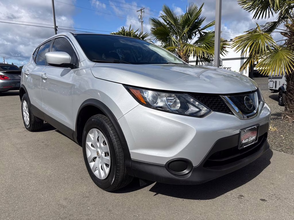 2019 Brilliant Silver Metallic Nissan Rogue Sport S AWD SUV