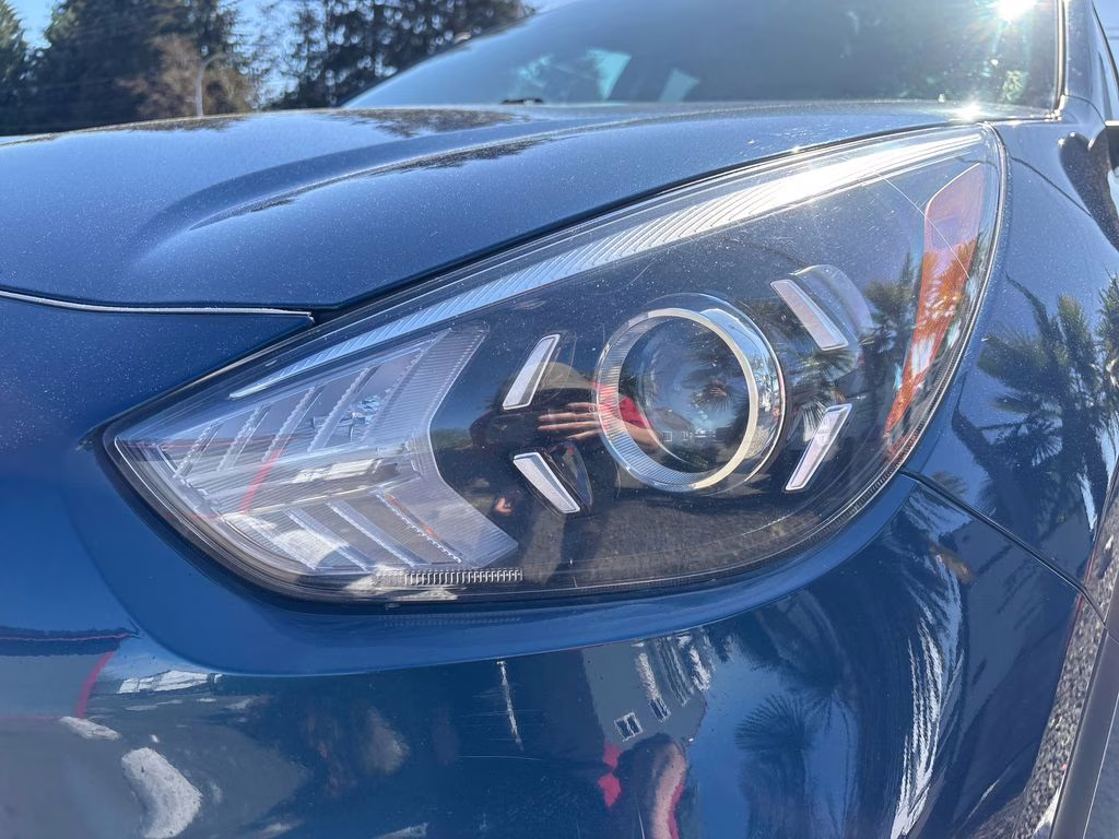 2021 Deep Cerulean Kia Niro LX FWD SUV