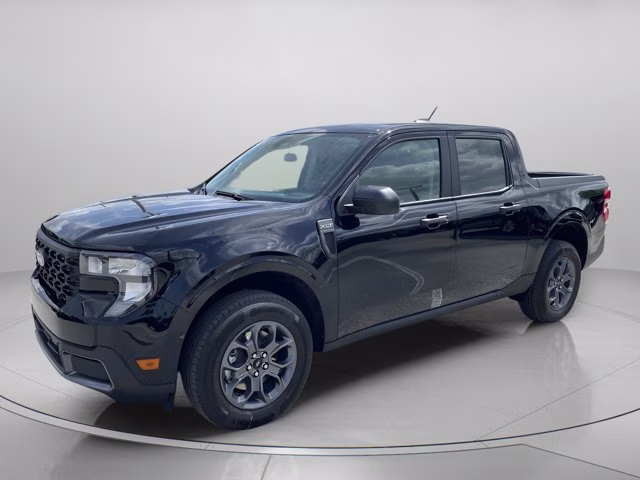 2026 Shadow Black Ford Maverick XLT FWD Truck