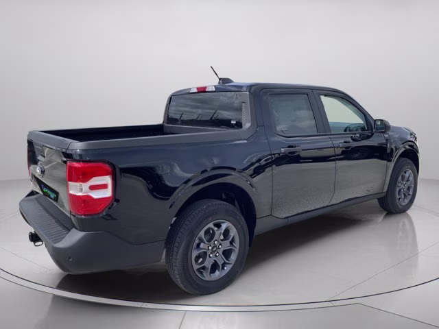 2026 Shadow Black Ford Maverick XLT FWD Truck