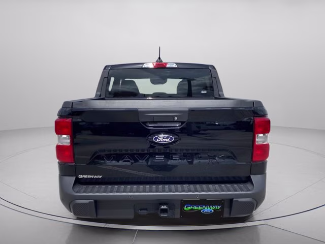 2026 Shadow Black Ford Maverick XLT FWD Truck