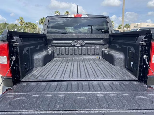 2026 Shadow Black Ford Maverick XLT FWD Truck