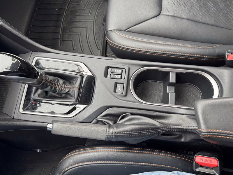 2020 Crystal White Pearl Subaru Crosstrek Limited AWD Crossover