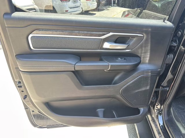 2023 Diamond Black Crystal Pearlcoat Ram 1500 Big Horn 4X4 Truck