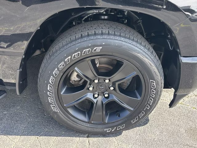 2023 Diamond Black Crystal Pearlcoat Ram 1500 Big Horn 4X4 Truck