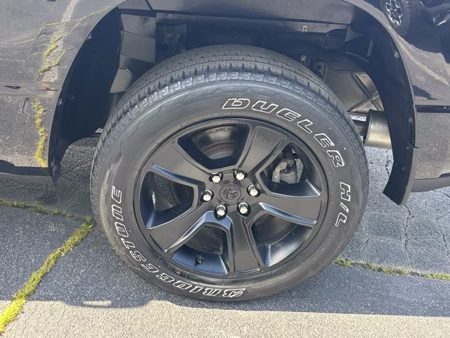2023 Diamond Black Crystal Pearlcoat Ram 1500 Big Horn 4X4 Truck