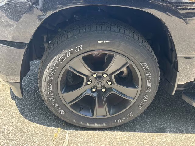 2023 Diamond Black Crystal Pearlcoat Ram 1500 Big Horn 4X4 Truck