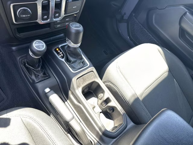 2021 Sting-Gray Clearcoat Jeep Wrangler Willys 4X4 Convertible