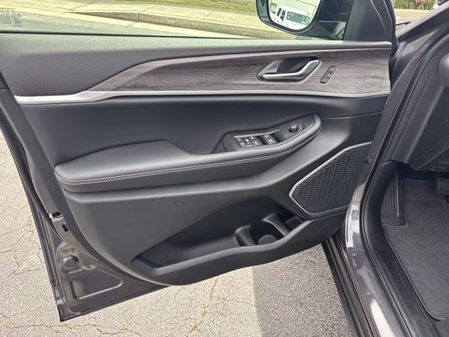 2026 Baltic Gray Metallic Clearcoat Jeep Grand Cherokee L Limited 4X4 SUV