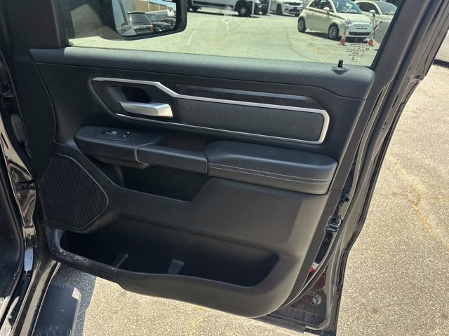 2023 Diamond Black Crystal Pearlcoat Ram 1500 Big Horn 4X4 Truck