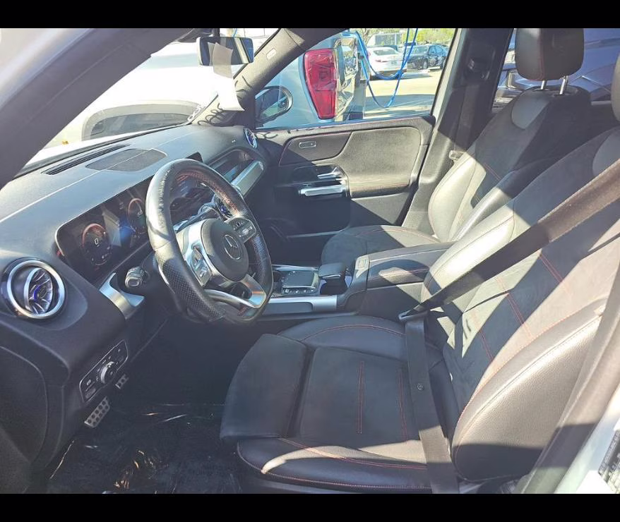 2022 Polar White Mercedes-Benz GLB GLB 250 FWD SUV