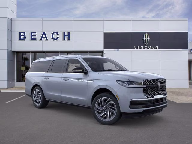2026 Gray Mist Metallic Tri-Coat Lincoln Navigator L Reserve 4X4 SUV