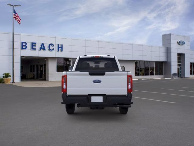 2026 Oxford White Ford Super Duty F-350 SRW XL 4X4 Truck