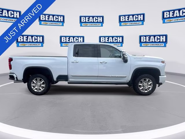 2026 Polar White Tricoat Chevrolet Silverado 2500 HD High Country 4X4 Truck