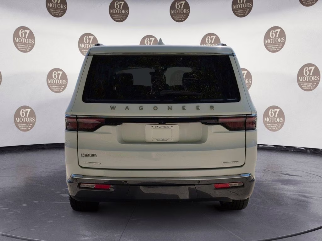 2022 Bright White Clearcoat Jeep Wagoneer Series III 4X4 SUV